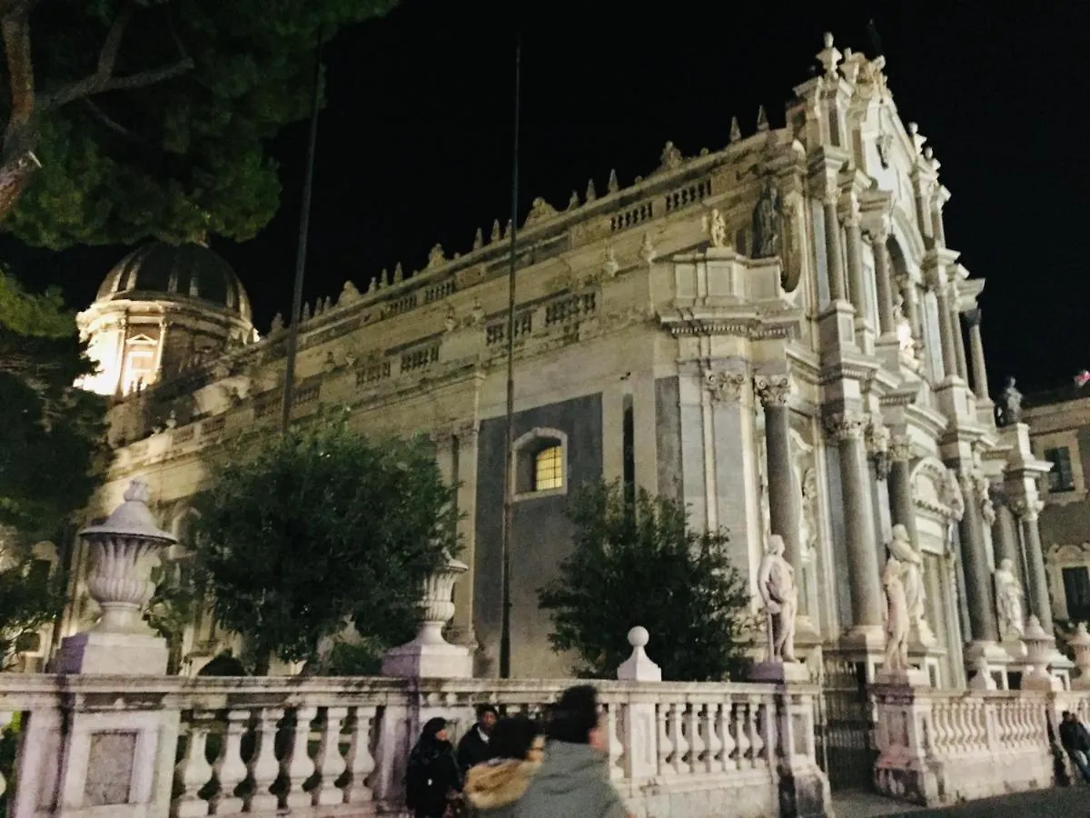 Cb Apartment Catania Italy